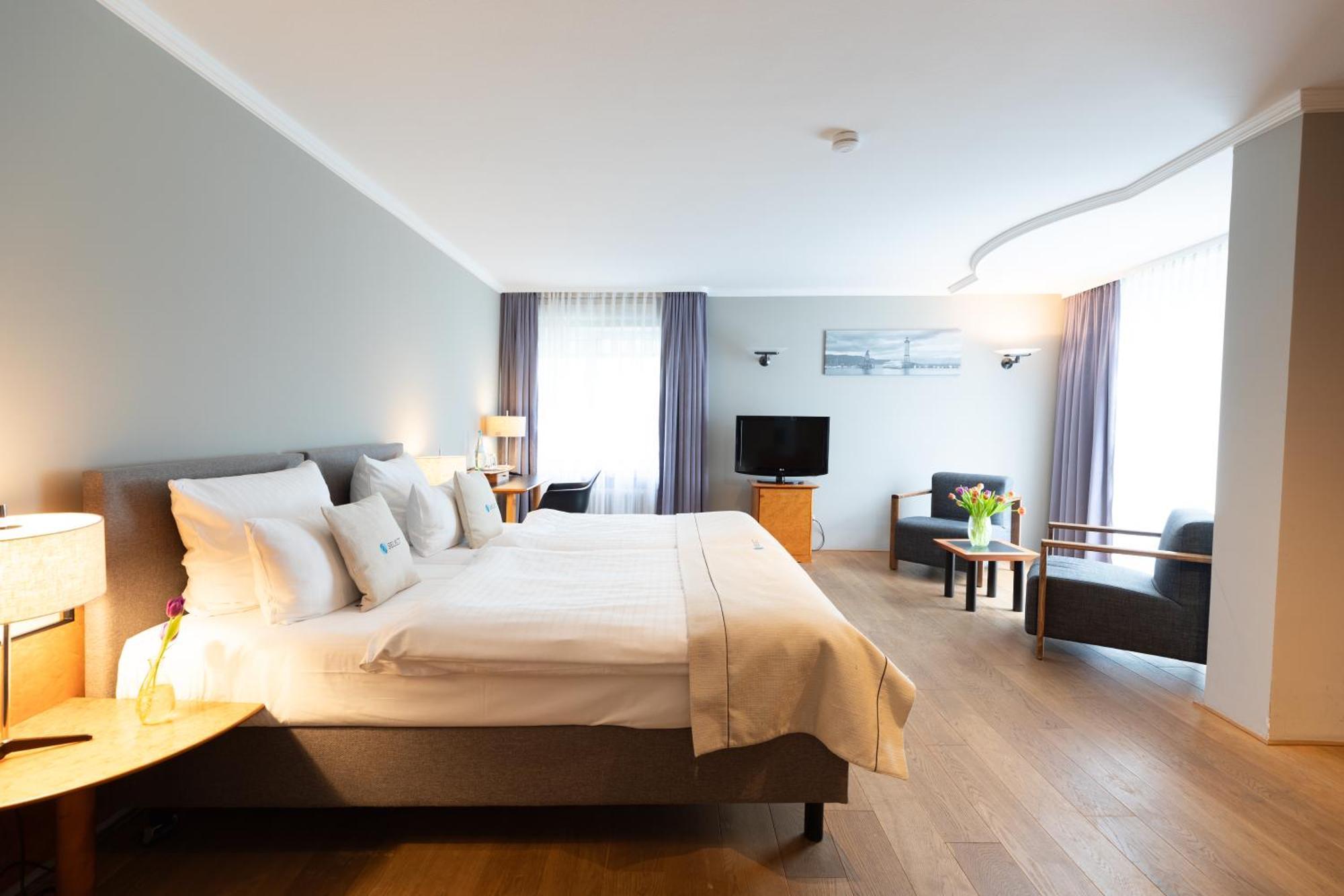 Select Hotel フリードリヒスハーフェン エクステリア 写真