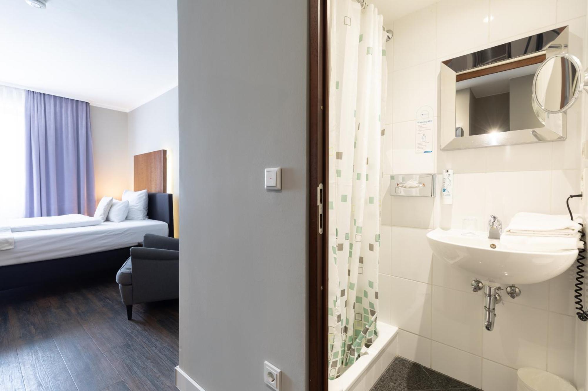 Select Hotel フリードリヒスハーフェン 部屋 写真