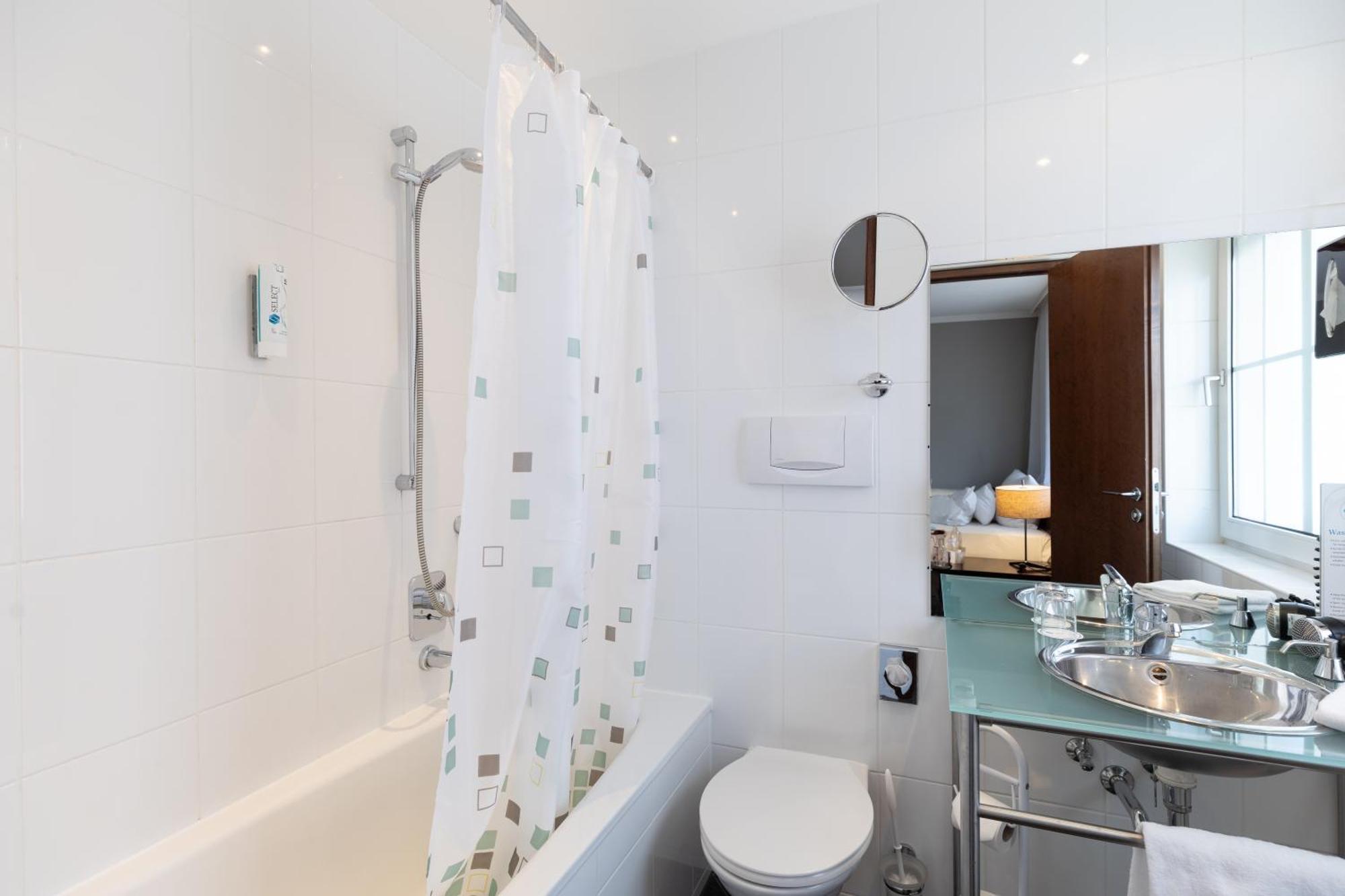 Select Hotel フリードリヒスハーフェン 部屋 写真